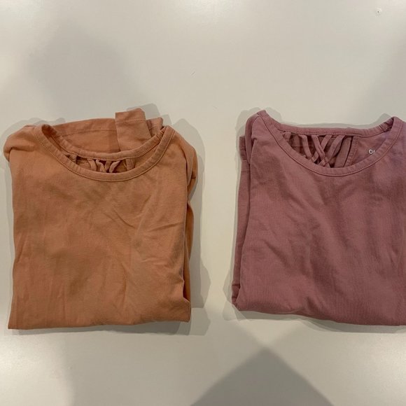 Old Navy Bundle of 2 Girls Long Sleeved Shirts - Picture 2 of 3
